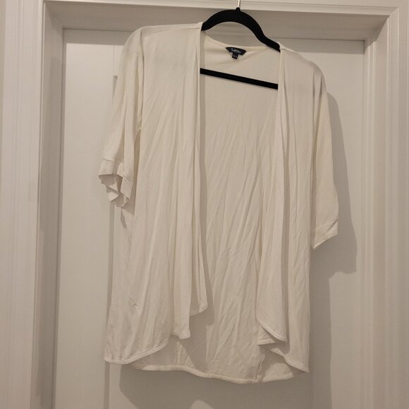 White cardigan - Picture 1 of 3